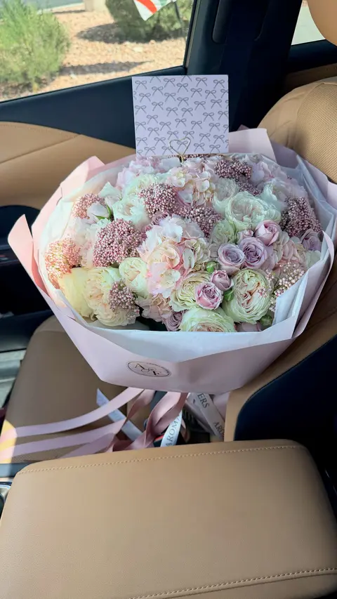 Blush Garden Romance, pink rose bouquet, Aroma Flowers Las Vegas