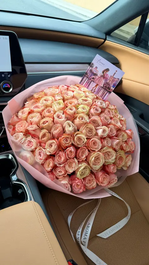 Champagne Blush Roses, 100 pink roses, Aroma Flowers Las Vegas