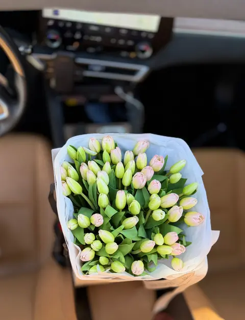 Soft Pink Tulip Bouquet, 60 pink tulips, Aroma Flowers Las Vegas